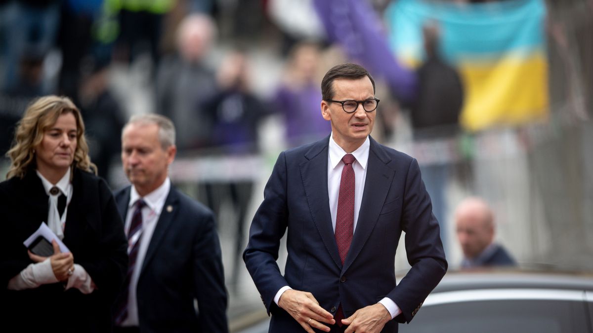 PRAGUE, CZECH REPUBLIC - OCTOBER 7: Poland's Prime Minister Mateusz Morawiecki attends an informal EU summit in Prague, Czech Republic on October 7, 2022. (Photo by Lukas Kabon/Anadolu Agency via Getty Images)