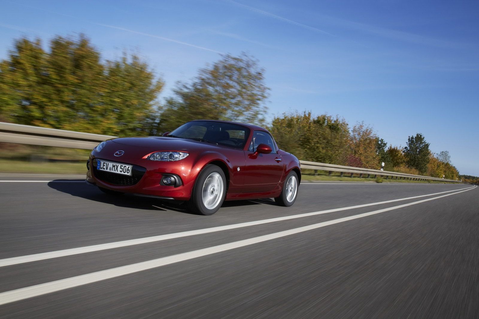 2013 Mazda MX-5 - kultowy roadster po kuracji odmładzającej [galeria] 32