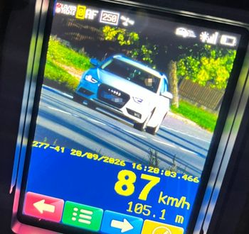 Prawie 6000 zł mandatu. Kierowca Audi przesadził