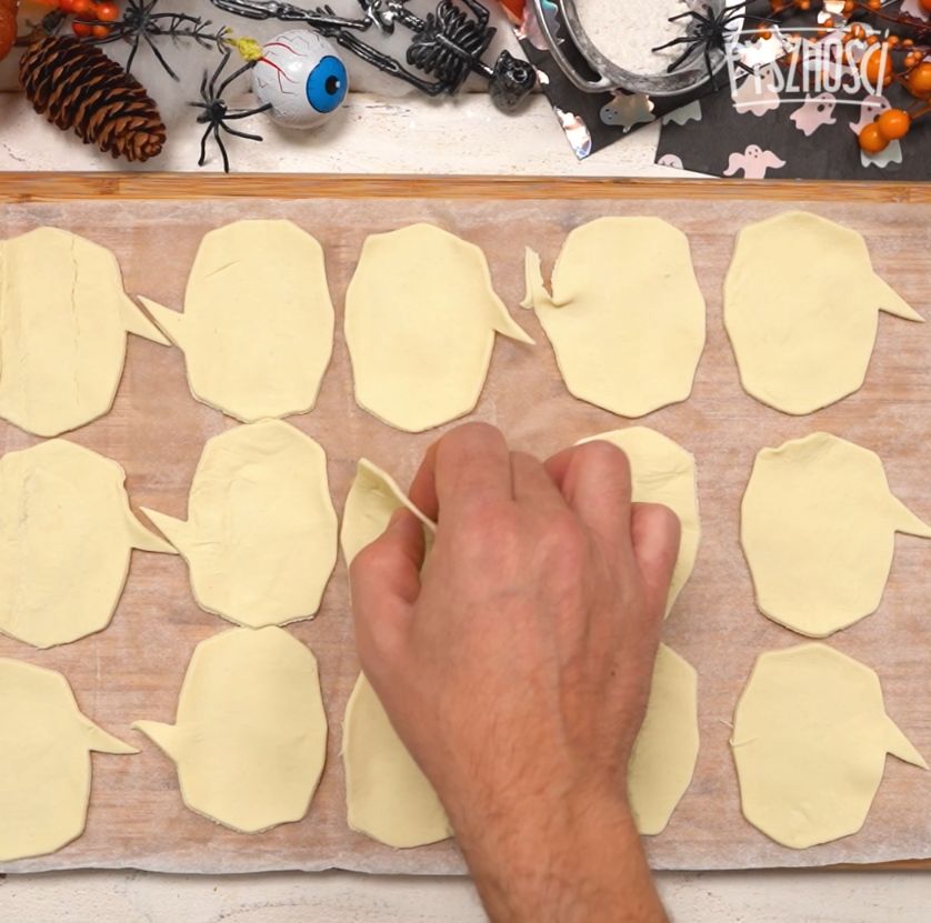 Puff pastry pumpkins