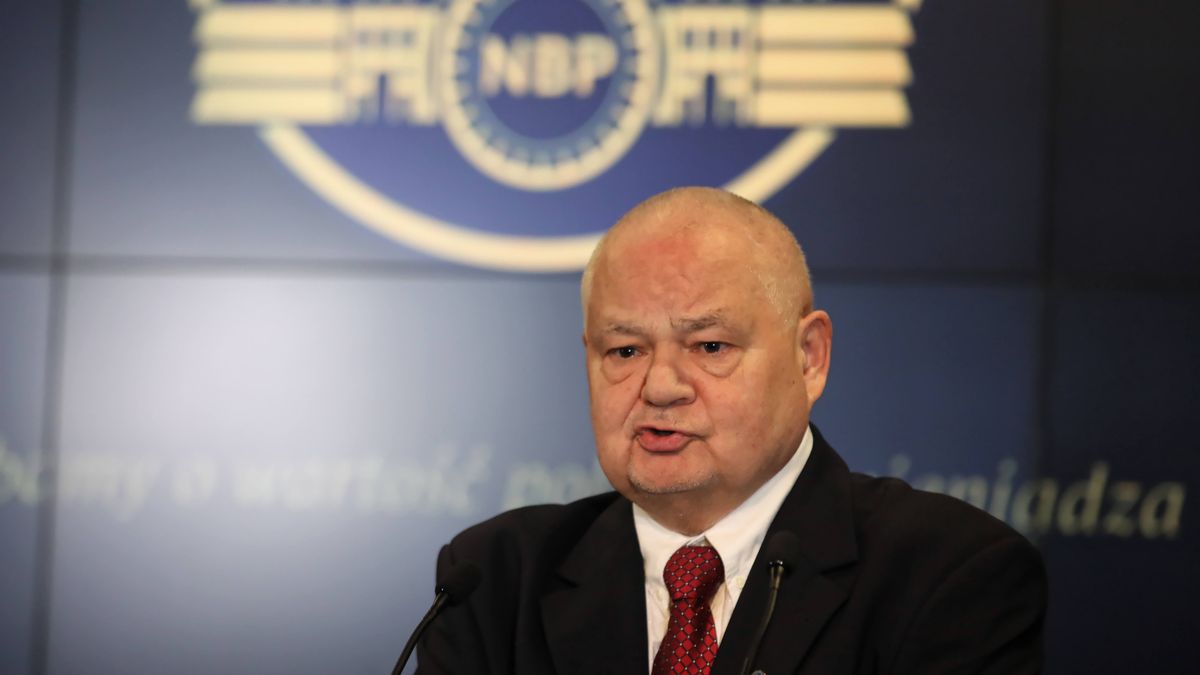 Warszawa, 03.11.2021. Prezes NBP Adam Glapiński podczas konferencji prasowej poświęconej ocenie bieżącej sytuacji ekonomicznej, 3 bm. w centrali Narodowego Banku Polskiego w Warszawie. (mr) PAP/Wojciech Olkuśnik