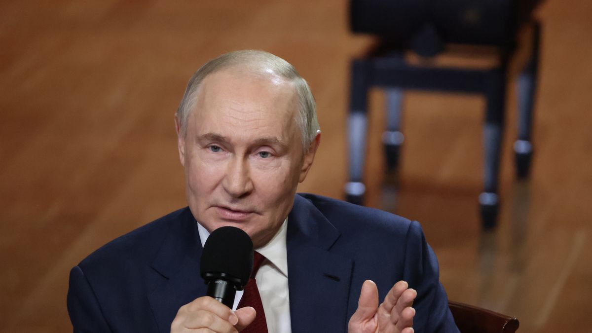 SIRIUS, RUSSIA - MAY 19: (RUSSIA OUT) Russian President Vladimir Putin speaks during his meeting with students at the Sirius Education Center For Talented Children, on May 19, 2025 in Sirius, Russia. Putin visited the Sirius Center, created in 2015 at the territory of former Black Sea Resort of Sochi. (Photo by Contributor/Getty Images)