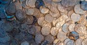 Sensacyjne odkrycie we Francji. Robotnik wykopał 14 tys. średniowiecznych monet