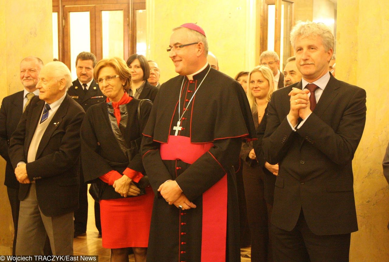 Lewicowi radni nie chcą "treści religijnych" podczas jajeczka