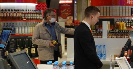 Koronawirus w Europie. Maseczki droższe o 1700 proc.