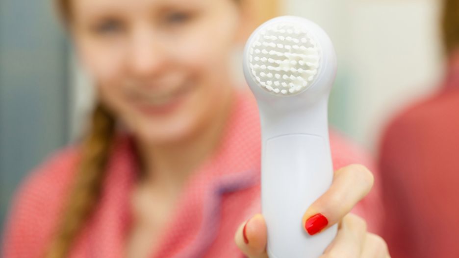 Szczoteczka do twarzy pozwoli skutecznie pozbyć się resztek makijażu