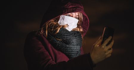 Koronawirus w Polsce. Maseczki ochronne kluczowym elementem planu wyjścia z narodowej kwarantanny