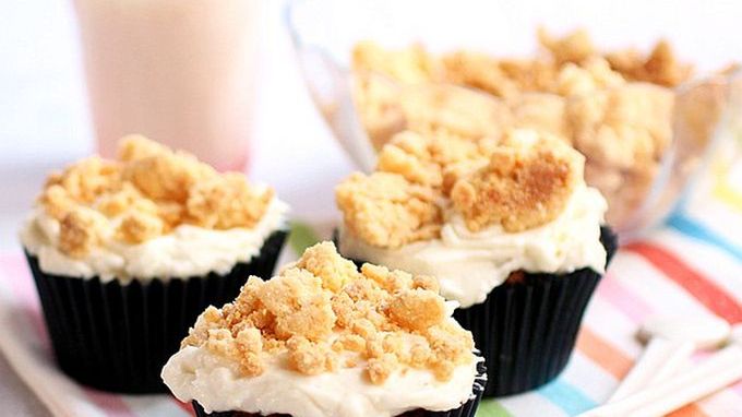 Milk crumb cupcakes