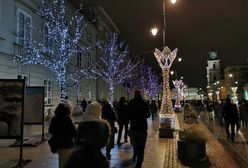 Warszawa gotowa na święta. Świąteczna iluminacja zachwyca przechodniów