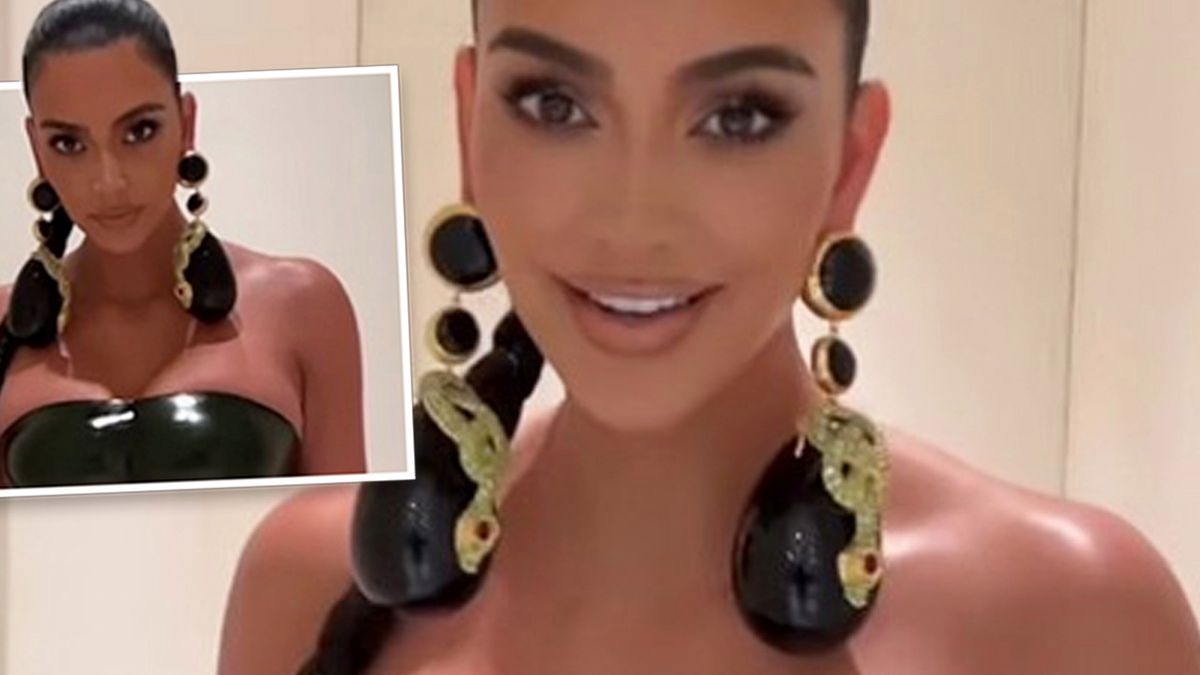 Kim Kardashian z sześciopakiem na wierzchu na świątecznej kolacji. Odważnie, nawet jak na nią