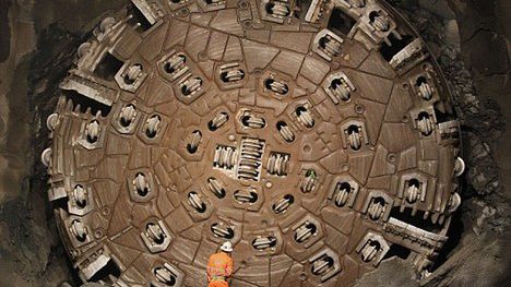 Brytyjska podróż na 8 kilometrów w głąb Ziemi 1