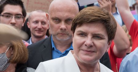 Spięcie w PE. Szydło grzmi: Nie może tak być