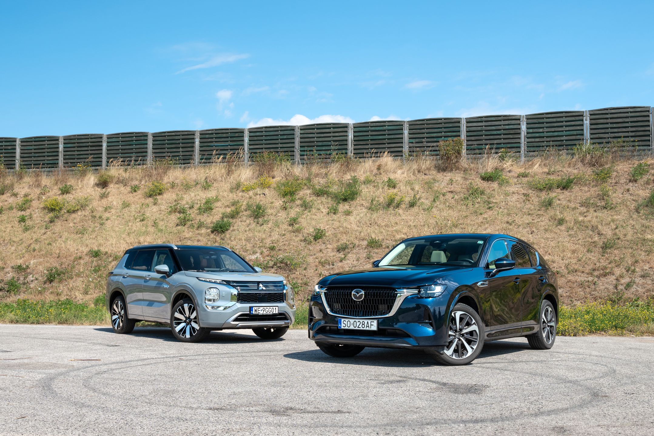 Mitsubishi Outlander PHEV vs. Mazda CX-60 e-SKYACTIV D