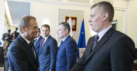 Donald Tusk nie złożył życzeń PO. Wiceszef partii: trochę byłem tym zdziwiony