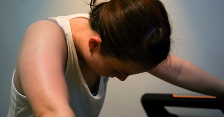 Neurolodzy są przerażeni. To one atakują mózgi młodych Polaków