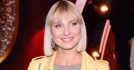 Joanna Moro nie przejmuje się krytyką. Karmi dziecko piersią