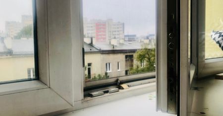 Ten błąd kosztuje nas krocie. O tym nie mówią nam monterzy okien