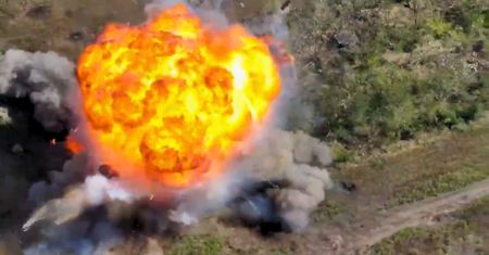 Efektowny atak pod Robotyne. T-72 rozerwany na kawałki