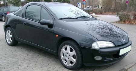 O tych autach śniliśmy w latach 90. Rozpoznajesz je na zdjęciach?