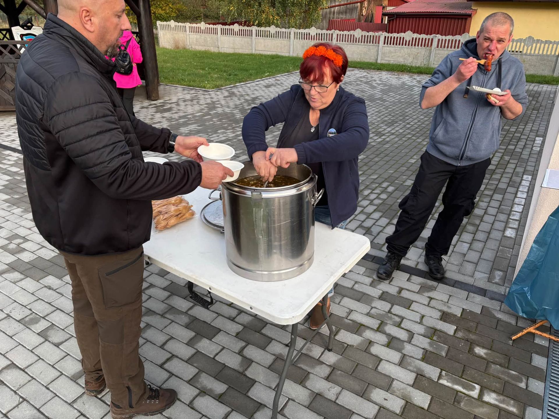 AKTYWNY WEEKEND W POWIECIE OSTROWIECKIM!