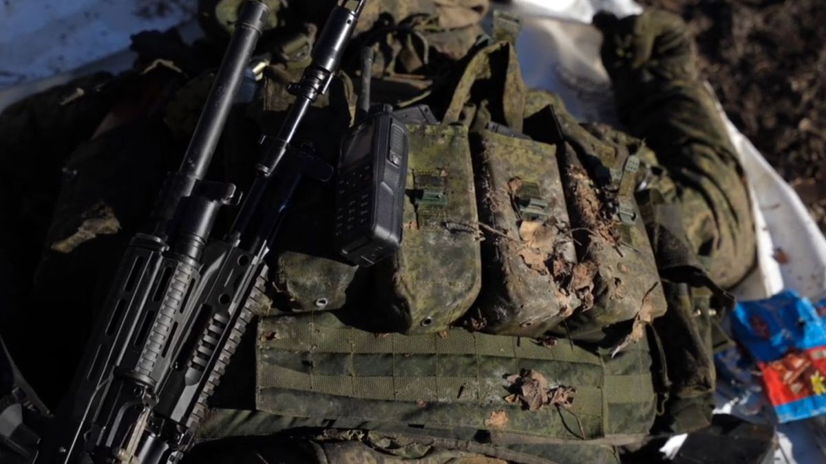 Część wyposażenia północnokoreańskiego żołnierza