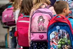 Ustawka pod minister Zalewską czy codzienna praktyka? Poszło o tornistry uczniów z Bemowa