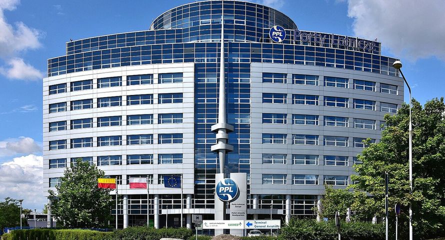 Polskie Porty Lotnicze chcą zmienić logo. Szukają agencji