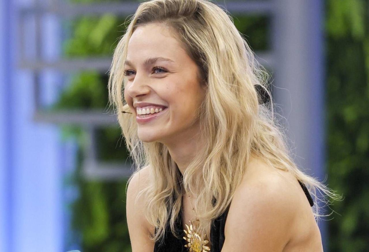 Stanęła na ściance w legginsach. To już nie jest faux pas 