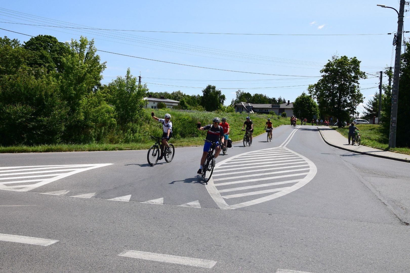 21 czerwca z Rewicy w gminie Jeżów w powiecie brzezińskim wyruszył II Rajd od Źródeł Rawki. Rowerzyści mają do przejechania 99 km, by osiągnąć metę w Kęszycach w gminie Bolimów
