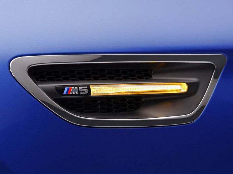 BMW M5 (F10)