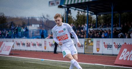 Warta Poznań z podwójnym transferem na finiszu okna. Wraca ulubieniec kibiców, dołącza były talent Legii
