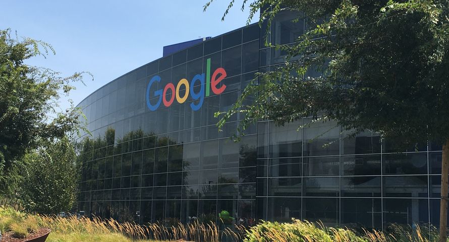 Google będzie bronił prowizji Play Store w sądzie. Takie odszkodowania mogą dostać konsumenci