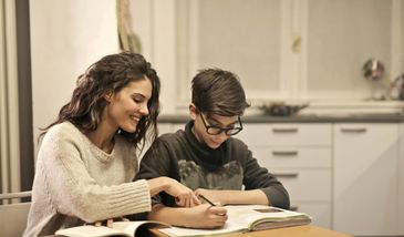 Sztuczna inteligencja - Edukacyjna Supermoc na każdym szczeblu nauki