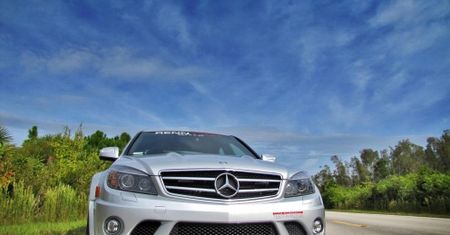 (Pół)nowość o mocy 613 KM! – Renntech C 63 C74 Konzept (2010)
