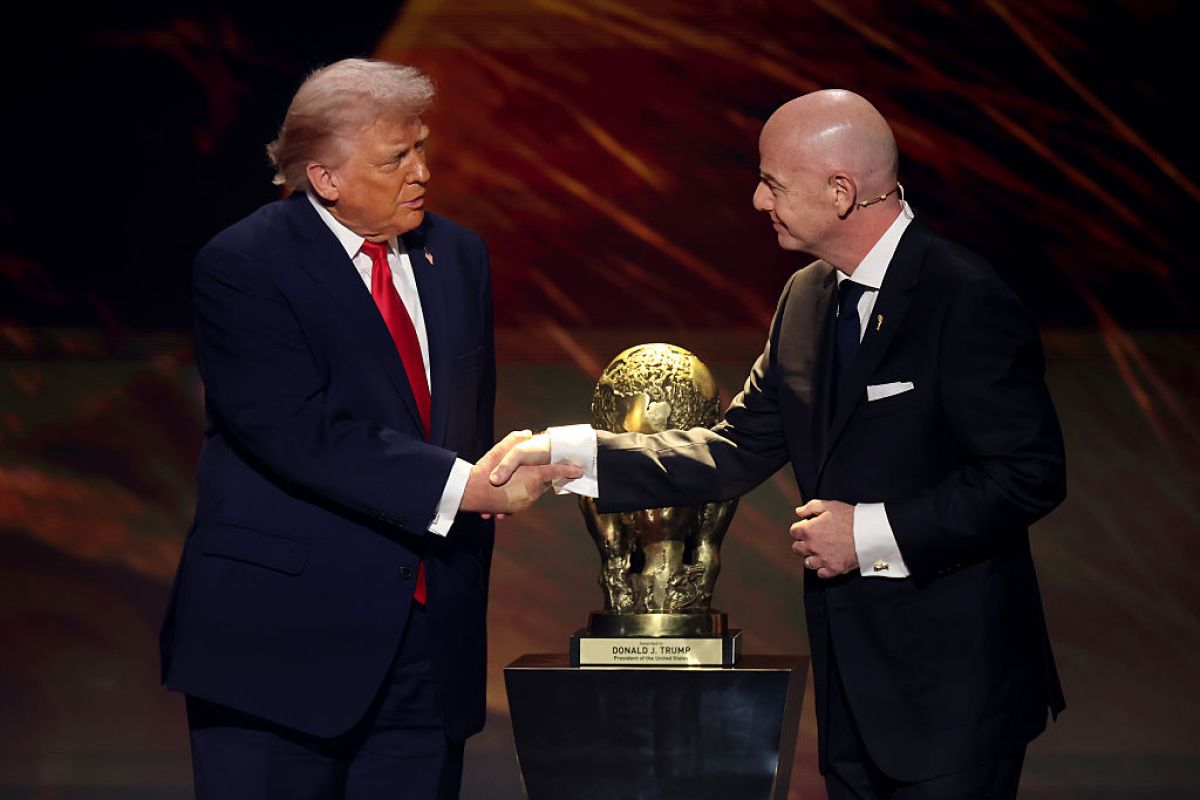 FIFA nagrodziła Donalda Trumpa. "Wyjątkowe działania na rzecz pokoju"