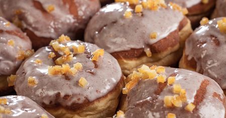 Najgorsze pączki rozpoznasz po szczególe. Nie kupuj