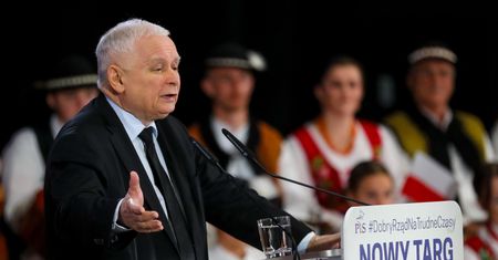 Gwizdy przestraszyły PiS. Tak Kaczyński chce ich udobruchać