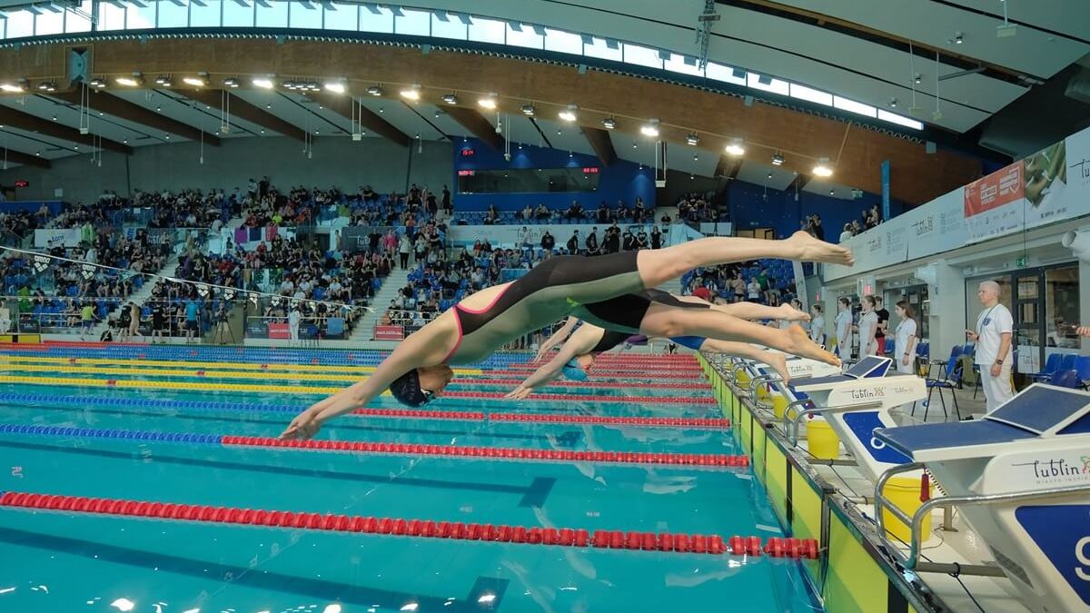 Zawody pływackie organizowane na basenie olimpijskim w Aqua Lublin