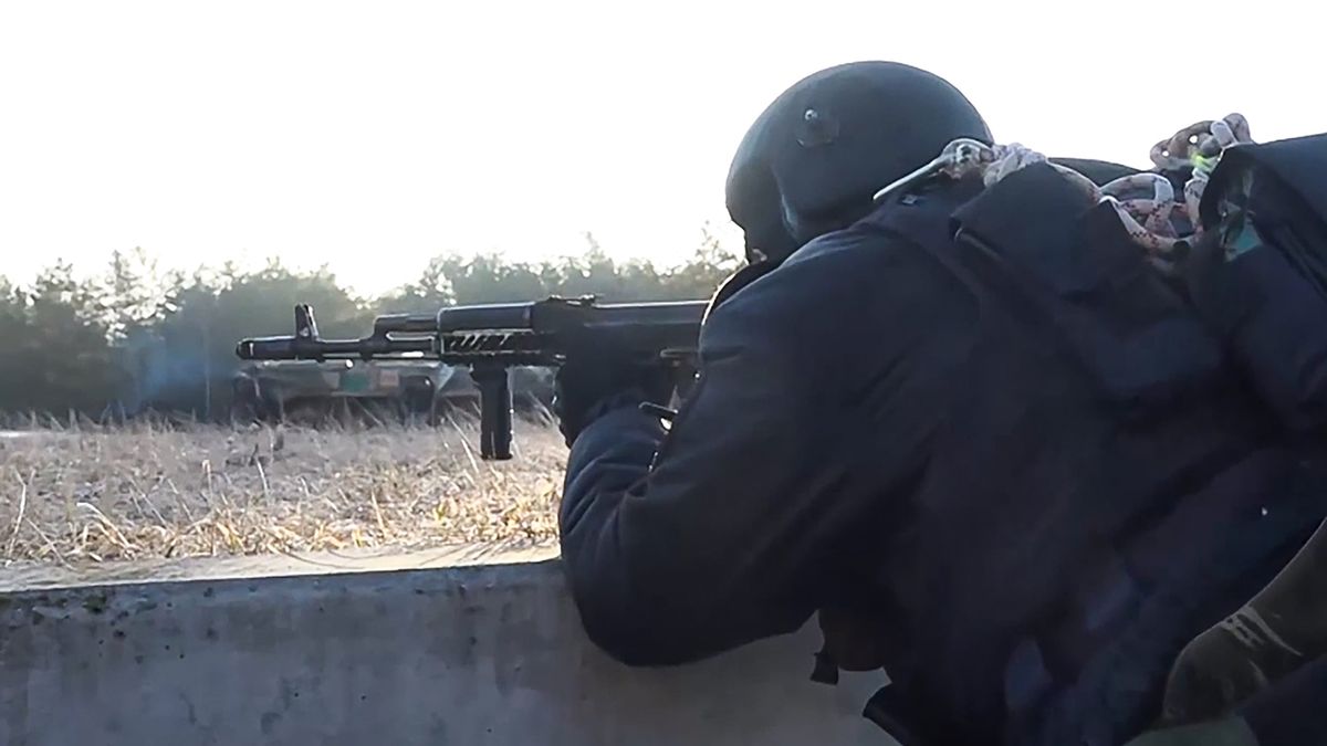 Do walki mieli być wysyłani tylko żołnierze zawodowi [zdj. ilustracyjne] 