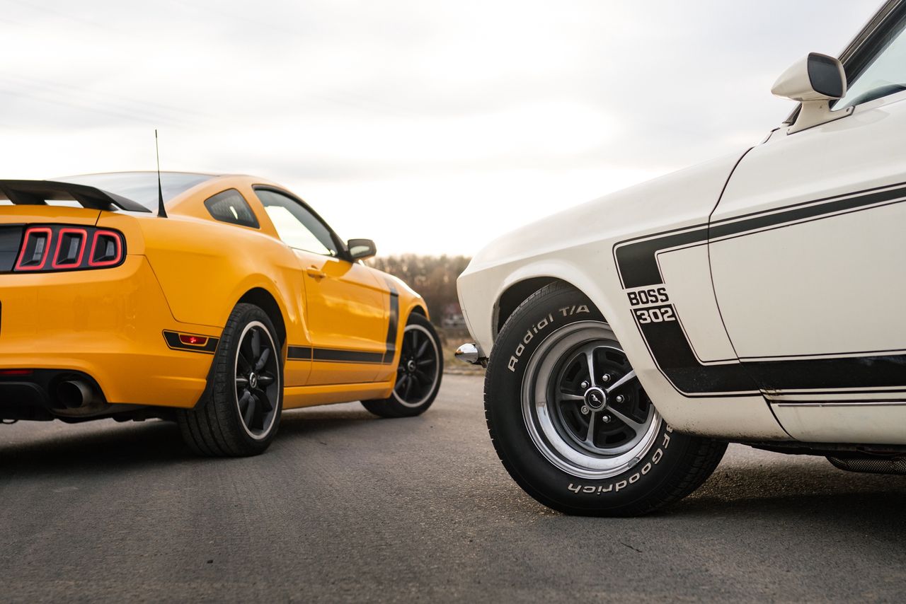 Ford Mustang Boss 302 z 1969 i 2013 r.