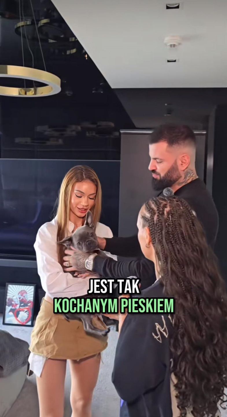 Wojtek Gola pokazał apartament na Złotej 44