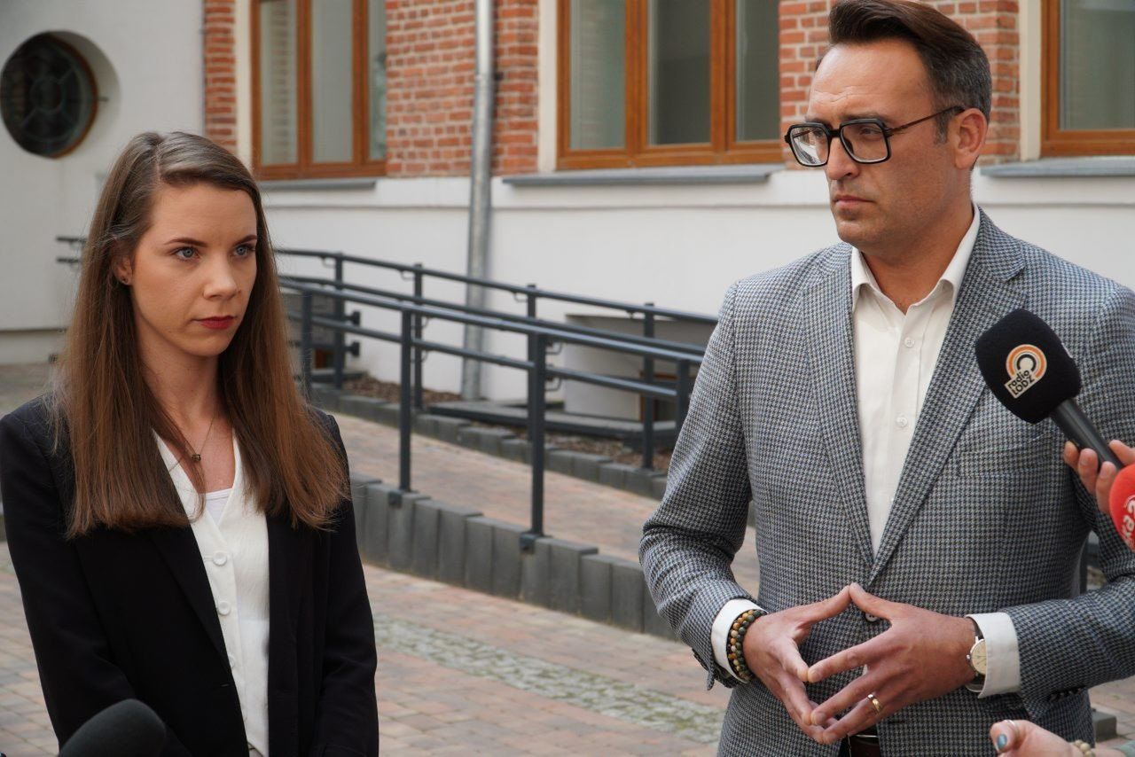 Kamila Smyczek, zastępczyni dyrektora ds. pomocy środowiskowej MOPS w Łodzi i Sławomir Granatowski, dyrektor Biura Rewitalizacji UMŁ opowiedzieli o nowym projekcie.