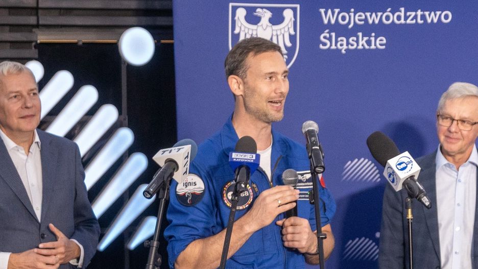 Sławosz Uznański-Wiśniewski po raz pierwszy odwiedził Planetarium Śląskie w Chorzowie po powrocie z Międzynarodowej Stacji Kosmicznej