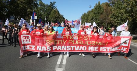 Budżetówka, czyli liczymy na pasjonatów. "Satysfakcją nie opłaci się rachunków"