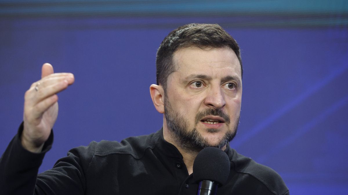 Ukrainian President Volodymyr Zelensky holds a press conference at the end of the forum 'Ukraine. Year 2025', in Kyiv, Ukraine, 23 February 2025, amid the Russian invasion. The 'Ukraine. Year 2025' forum took place with the participation of heads of state institutions one day before the third anniversary of the war in Ukraine, which began with Russia's full-scale invasion in 2022. The conflict has caused widespread destruction and a humanitarian crisis. EPA/SERGEY DOLZHENKO Dostawca: PAP/EPA.