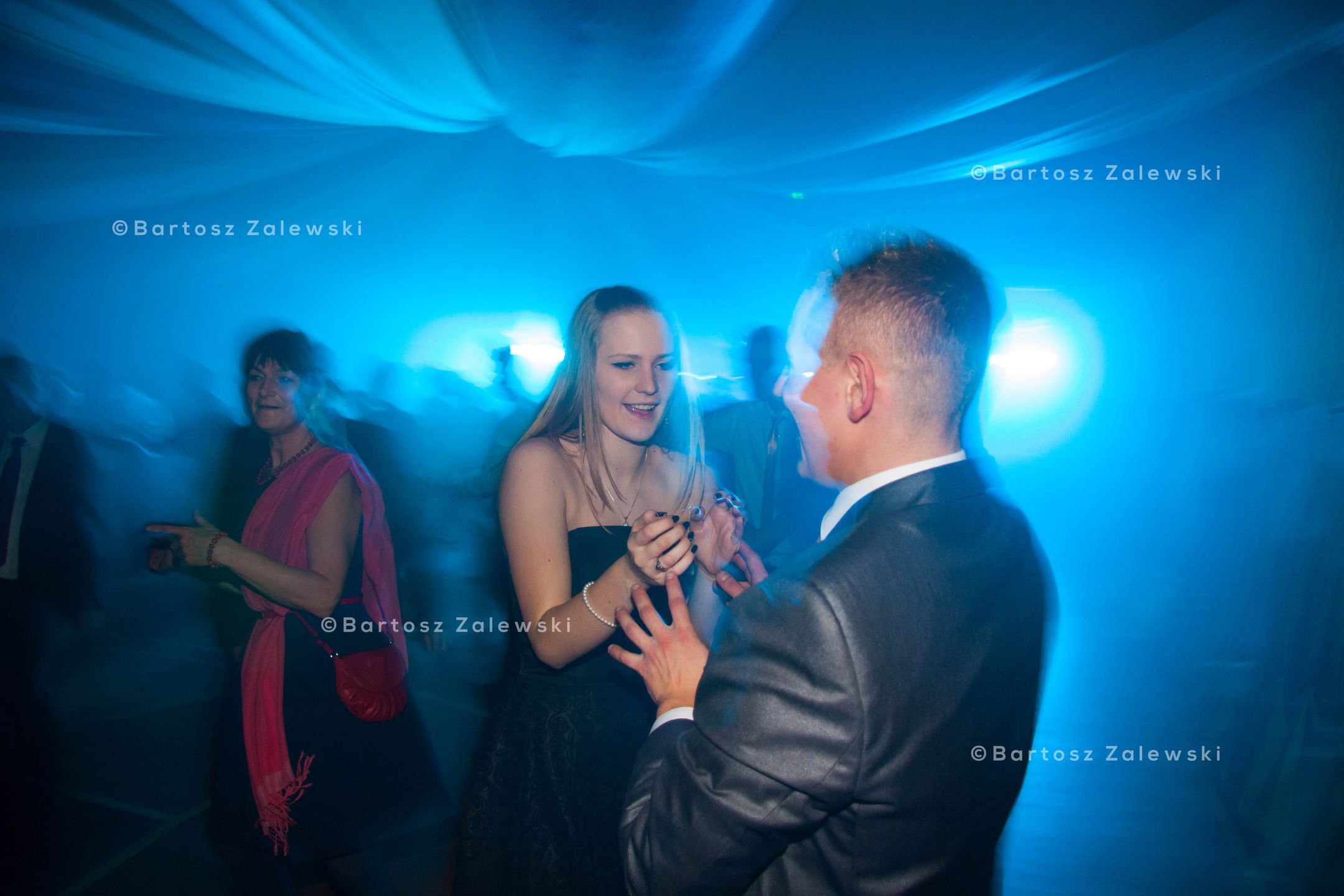 Kurtyna w dół, czyli fotografowanie z lampą 6