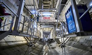 PKP PLK zerwały lukratywną umowę. Firma próbuje uniknąć zwolnienia setek osób