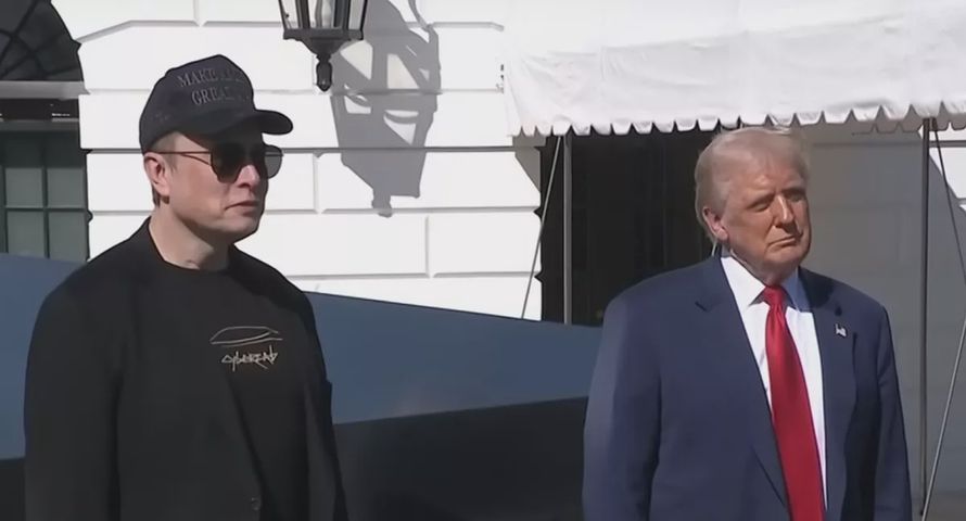 Donald Trump nie sprzeda Tesli. „Mam nadzieję, że Musk nie zażywał narkotyków w Białym Domu”