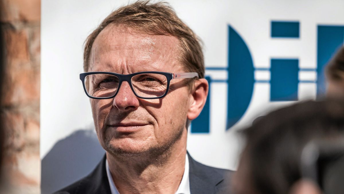 08.09.2016 Opole , Oleska 70 , hala widowiskowo-sportowa Okraglak , konferencja prasowa Gwardia Opole S.A. oglasza sponsora , Wodociagi i Kanalizacja WiK , Ireneusz Jaki
Fot. Roman Rogalski / Agencja Wyborcza.pl
fot. Roman Rogalski / Agencja Wyborcza.pl
tenis, kort tenisowy, /FR/