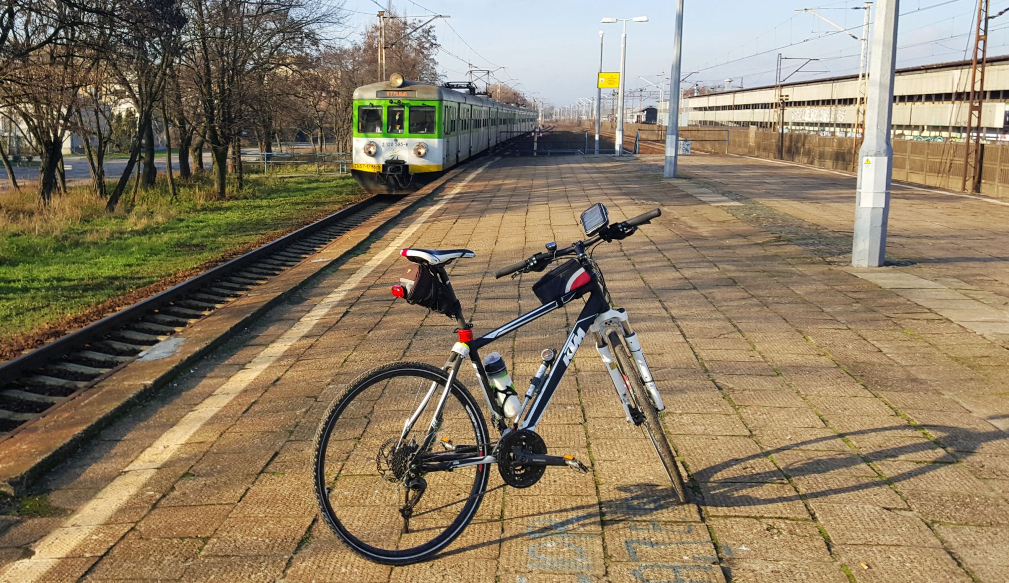 Z rowerem i smartfonem przez wieki 2